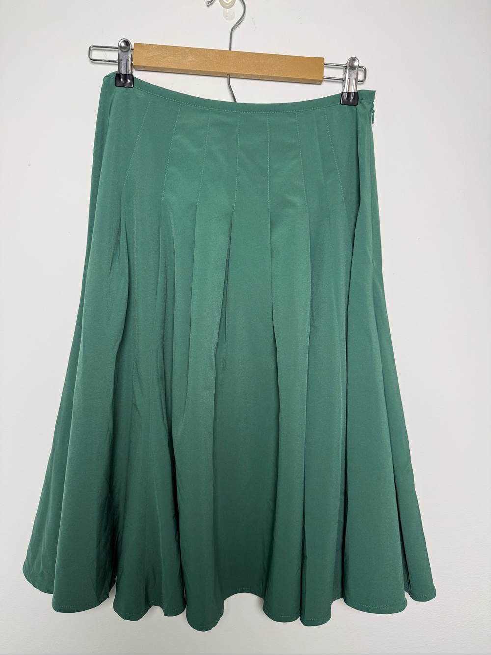Newport News Sage Green Circle Skirt
